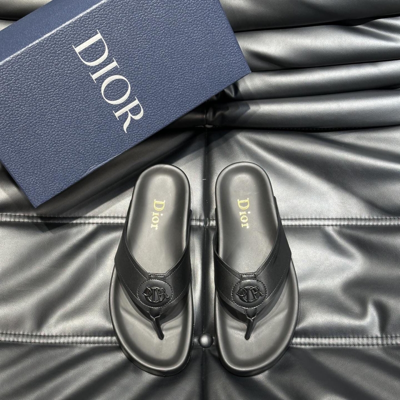 ch**an D*or slippers